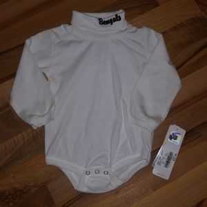 Cincinnati Bengals Onesie Turtleneck 18 Month Stitched Lettering